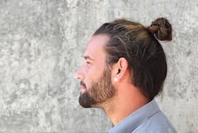 Man Bun Saç Modeli